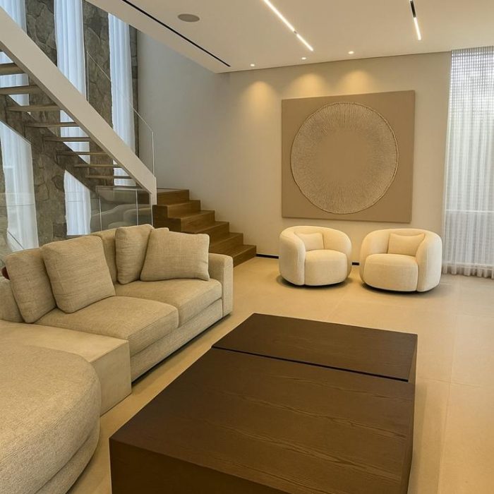 f1883307-6cf9-4f9d-8f74-696f0c4a35b8